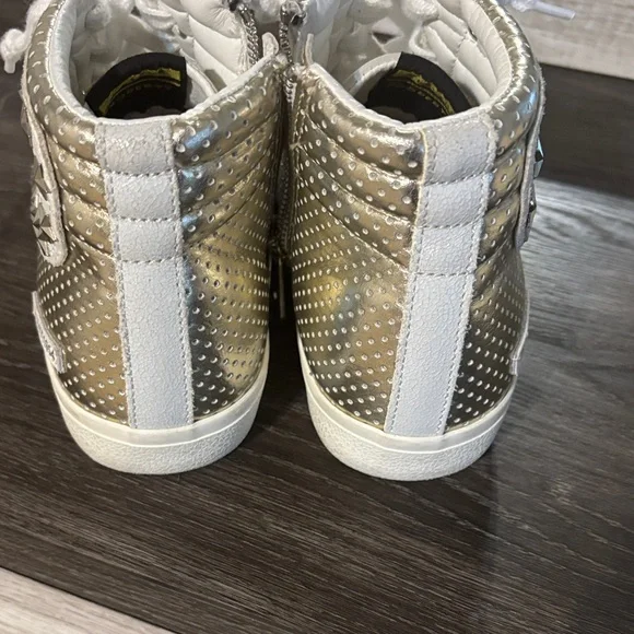 Vintage Havana Silver and White Star-Studded Sneakers - Picture 5 of 6